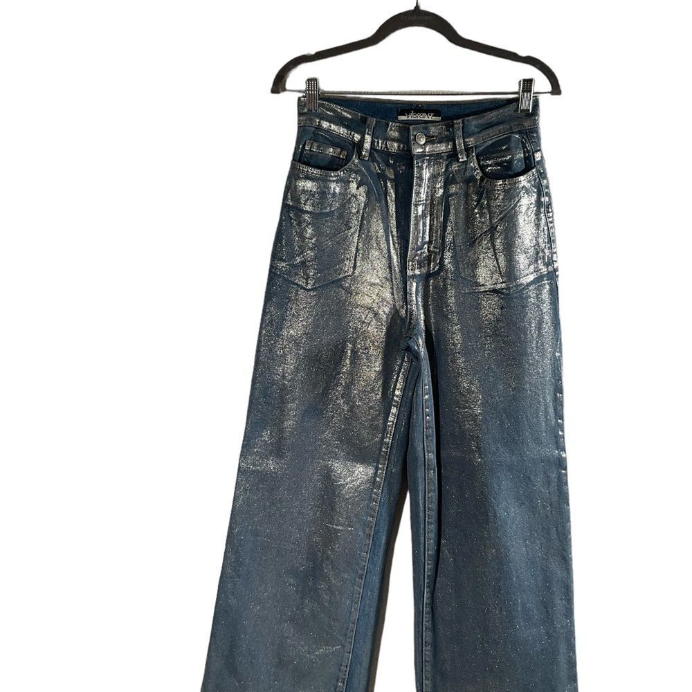 Vibrant M.i.U Women’s Size 7/W27 Metallic  High Rise Wide-Leg Silver Denim Jeans